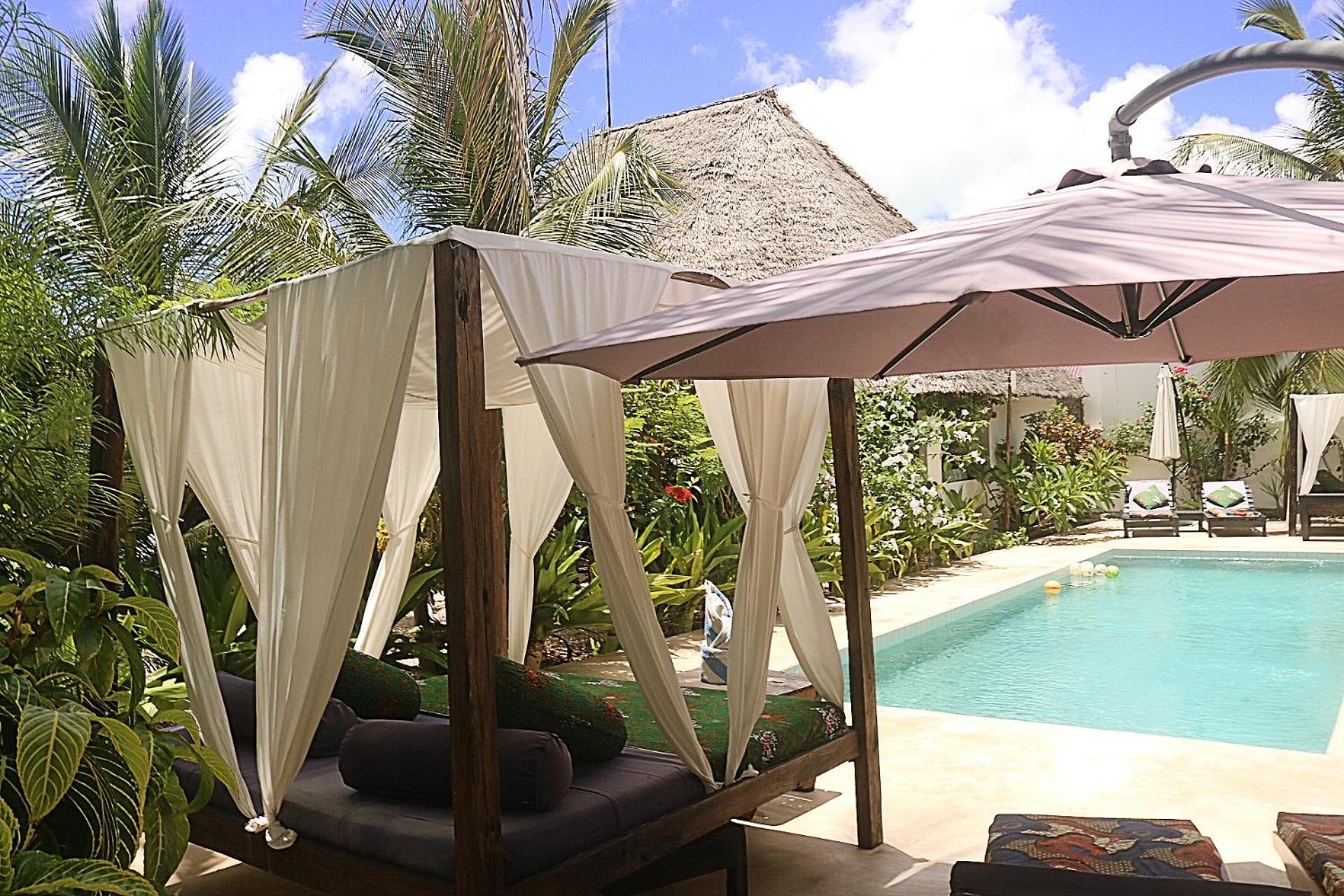 Aurora Boutique Hotel 4*
